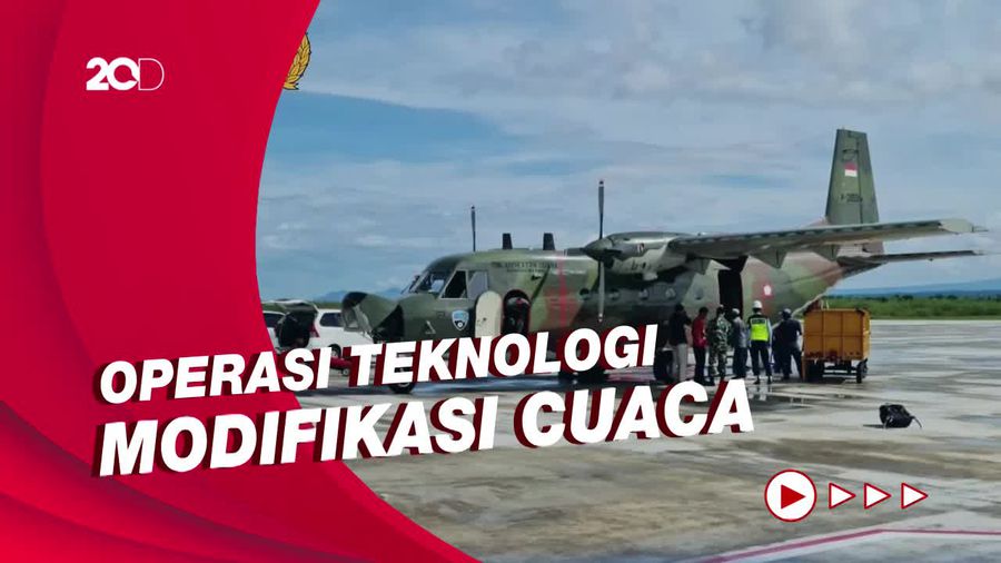 TNI AU-BRIN Semai Garam Cegah Hujan Saat Race MotoGP Mandalika