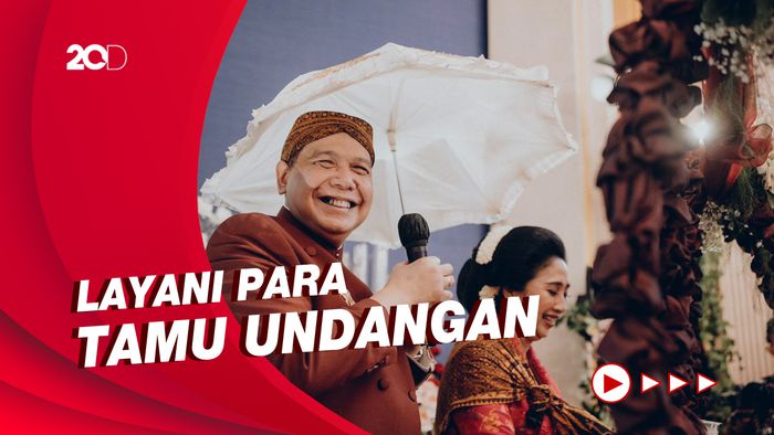Saat CT Ikuti Prosesi Jualan Cendol di Siraman Putri Tanjung