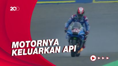 Detik-detik Motor Alex Rins Terbakar di MotoGP Mandalika