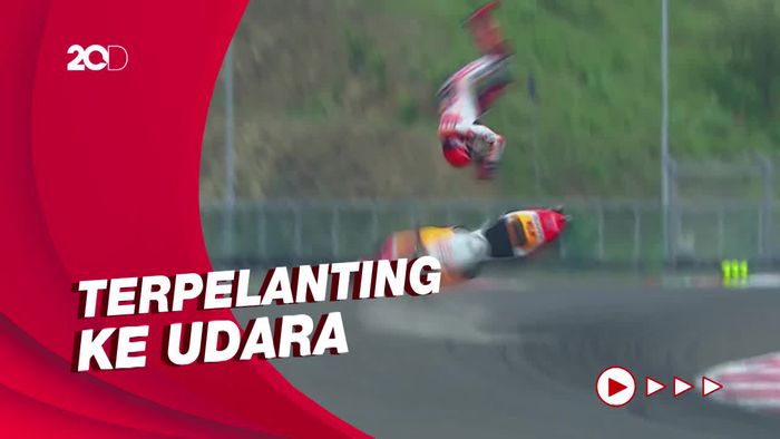 Detik-detik Marquez Kecelakaan Highside di Mandalika