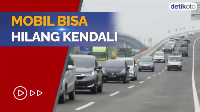Mobil Pecah Ban di Jalan Tol? Jangan Langsung Injak Rem!