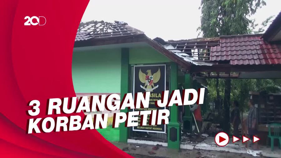 Disambar Petir, Bangunan SMPN 3 Yosowilangun Rusak!