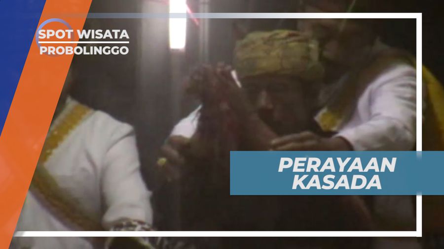 Perayaan Kasada, Ritual Persembahan Hasil Bumi di Kawah Bromo, Probolinggo