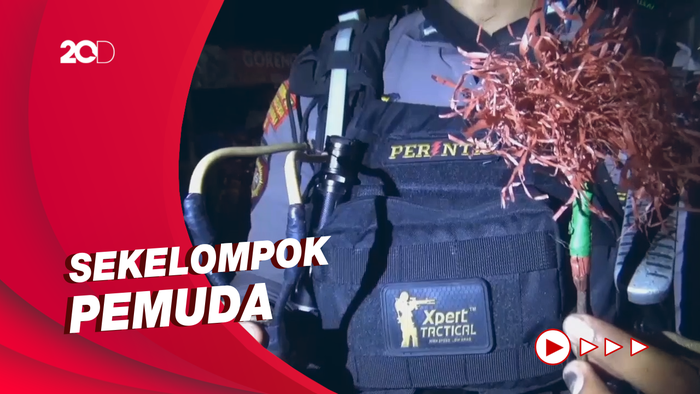Polisi Bubarkan Tawuran di Makassar, Satu Sandera Dilepas