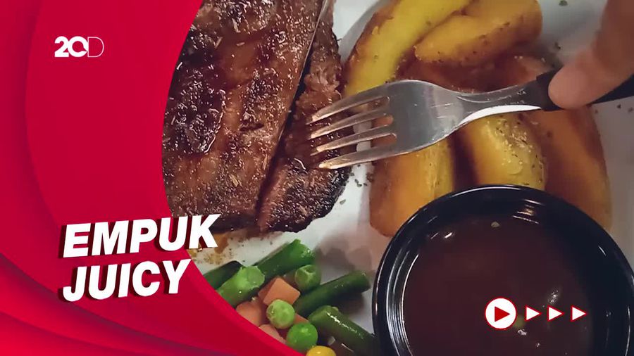 Menjajal Steak Daging Meltique Rp 60 Ribuan yang Viral