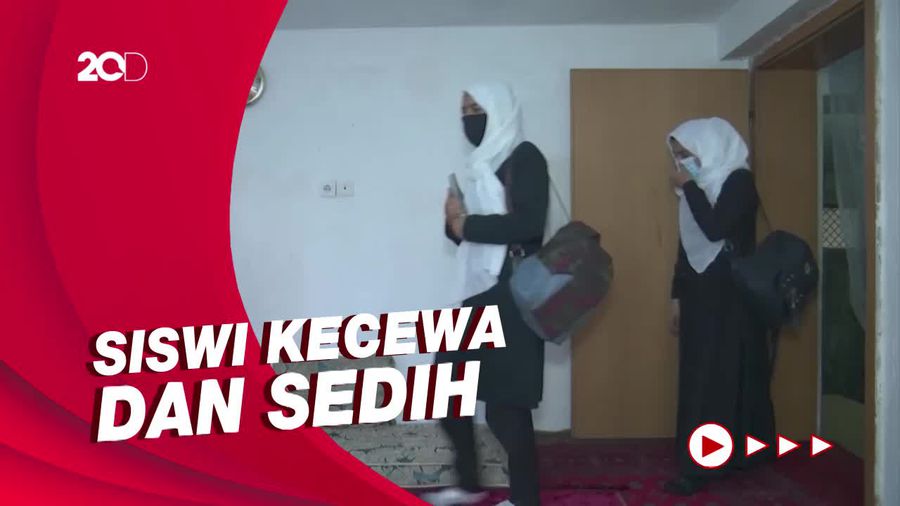 Taliban Mendadak Batalkan Izin Kaum Perempuan ke Sekolah