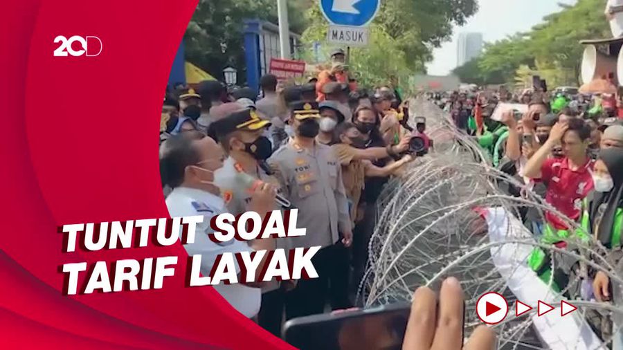 Demo Ribuan Driver Ojol di Surabaya: Sweeping Driver, Sempat Bikin Macet
