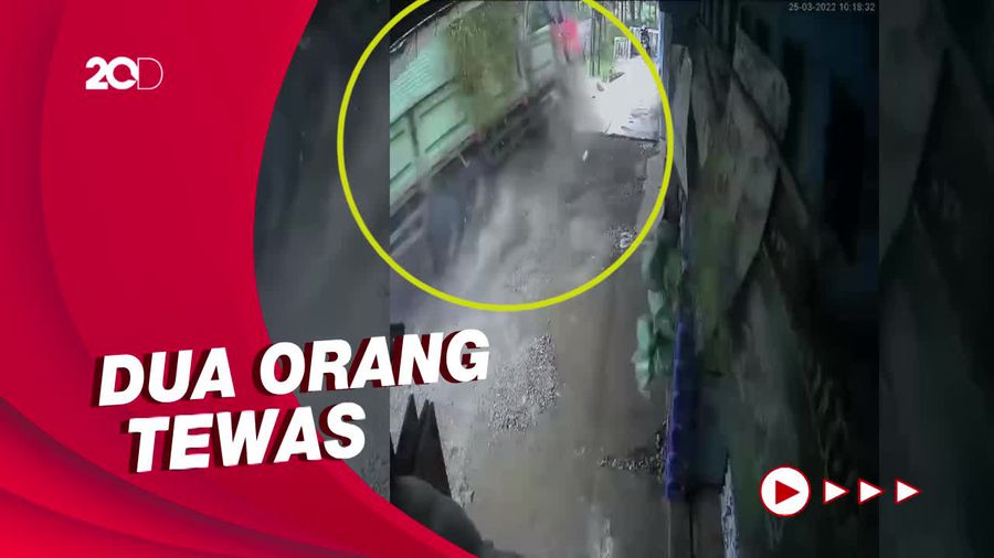 Momen Horor Truk Pupuk di Wonosobo Terjun ke Jurang