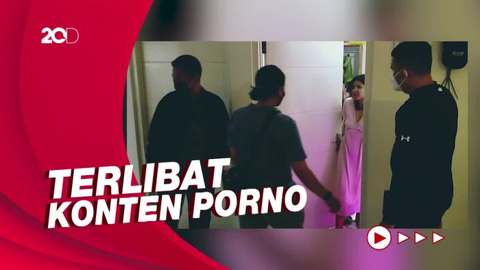 Detik-detik Dea OnlyFans Diciduk di Malang