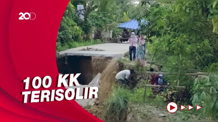 Penampakan Jalan Ambles di Sidrap Buat Desa Kampale Terisolir