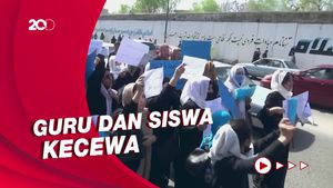 Perempuan Afghanisan Protes ke Taliban yang Batalkan Izin Bersekolah