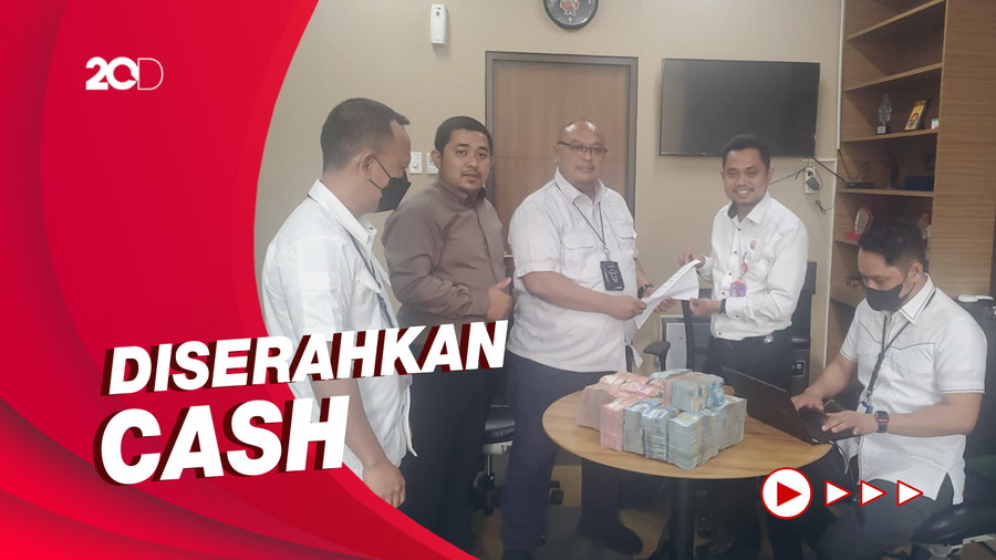 Reza Arap Serahkan Uang Rp 950 Juta dari Doni Salmanan ke Bareskrim! 