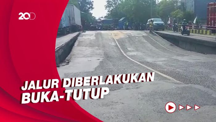 Penampakan Amblesnya Jembatan Balun di Lamongan Sedalam 1 Meter