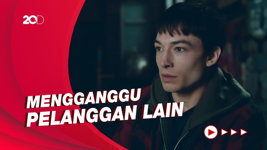 Ezra Miller The Flash Ditangkap Polisi Hawaii Gegara Rusuh di Bar