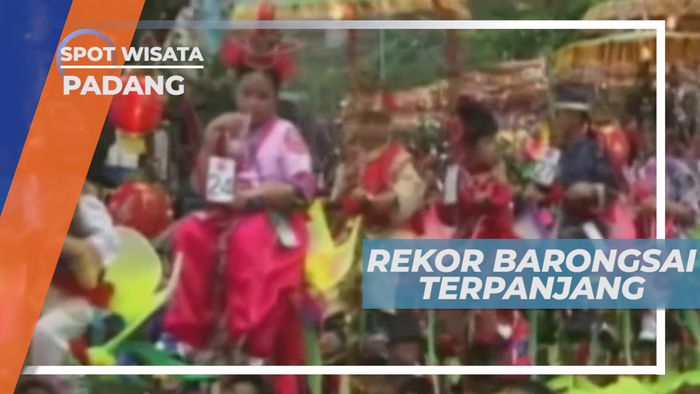 Melihat Dari Dekat Barongsai Terpanjang ala Komunitas Tionghoa, Padang