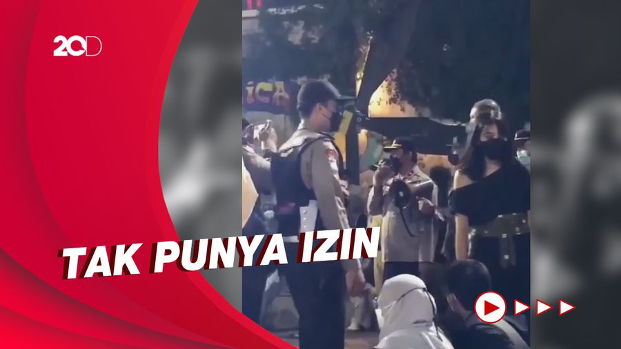 Konser Tulus Dibubarkan, Penggemar Keluhkan Venue hingga Harga Tiket
