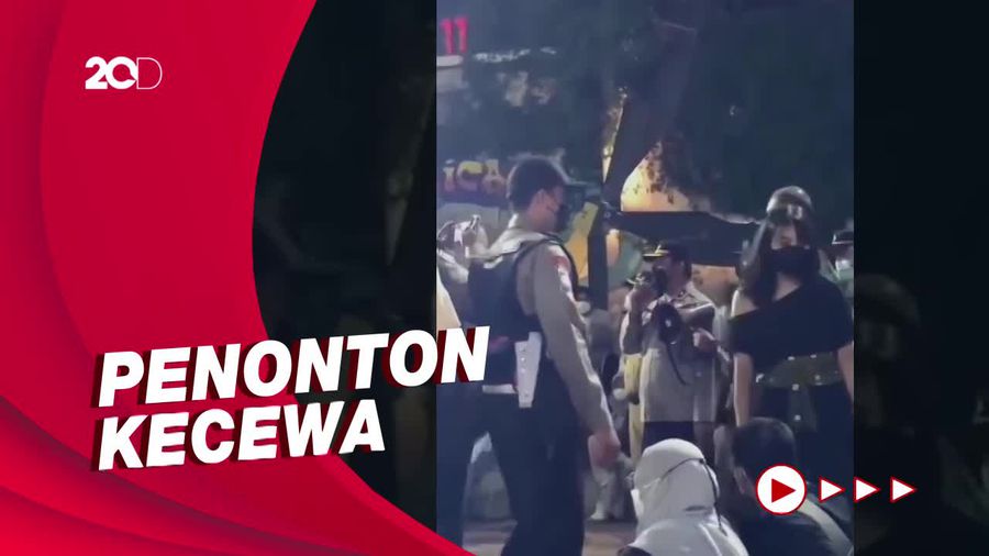 Konser Tulus di Bandung Dibubarkan Aparat Karena Tak Berizin!