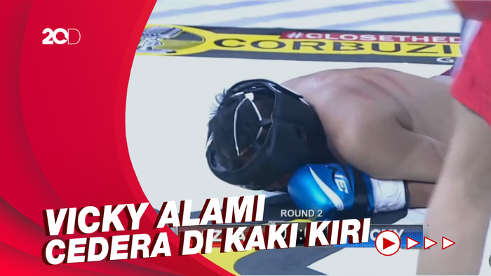 Momen Vicky Prasetyo Jatuh Tersungkur Melawan Azka di Atas Ring