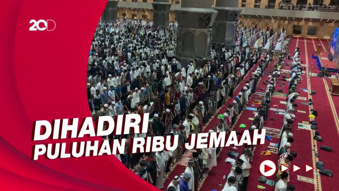 Penuh Khidmat, Begini Suasana Salat Tarawih di Masjid Istiqlal