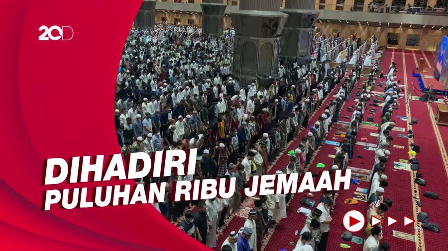 Penuh Khidmat, Begini Suasana Salat Tarawih di Masjid Istiqlal