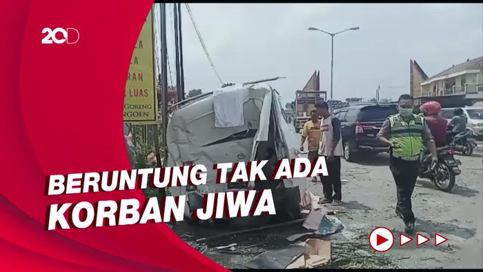 Cerita Detik-detik Kecelakaan Karambol 4 Kendaraan di Jalan Jogja-Solo
