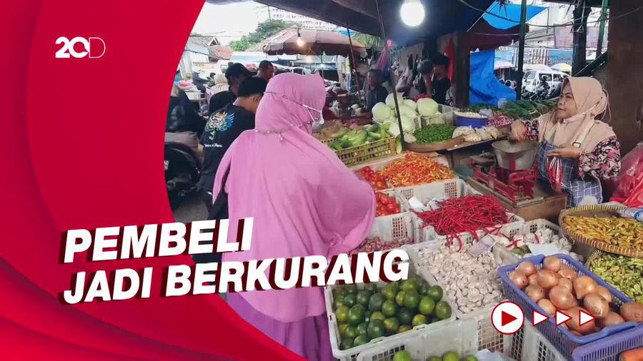 Pedagang Pasar Kebayoran Lama Keluhkan Kenaikan Harga saat Ramadan