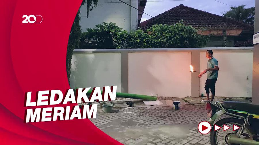 Cara Unik Masjid di Lebak Tandai Waktu Berbuka Puasa