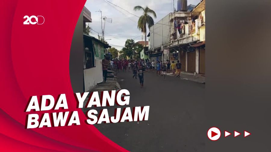 Aksi Tawuran Bocil di Johar Baru Warnai Hari Pertama Puasa