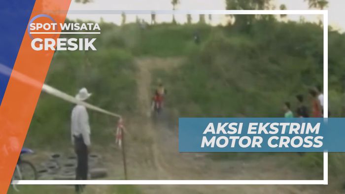 Memacu Adrenalin, Aksi Ekstrim Komunitas Motor Croos Taklukkan Medan Terjal, Gresik