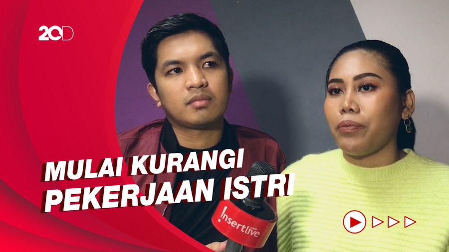 Suami Protektif Jaga Evi Masamba yang Hamil Anak Kedua