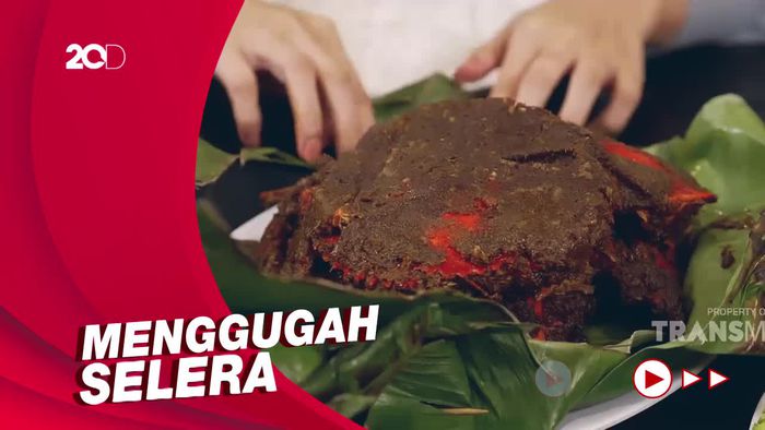 Bikin Laper: Mantapnya Berbuka Pakai Kepiting Jumbo Asap