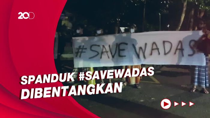 Ceramah Tarawih di Kampus UGM, Ganjar Disambut #SaveWadas