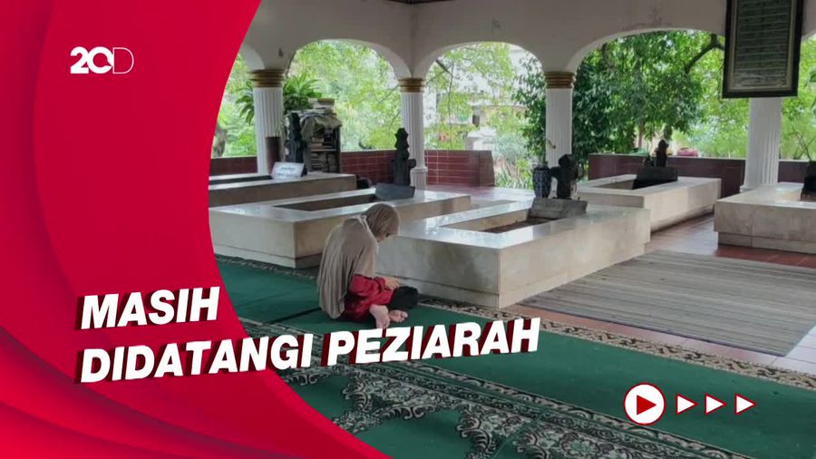 Napak Tilas ke Makam Pangeran Jayakarta pada Bulan Ramadan