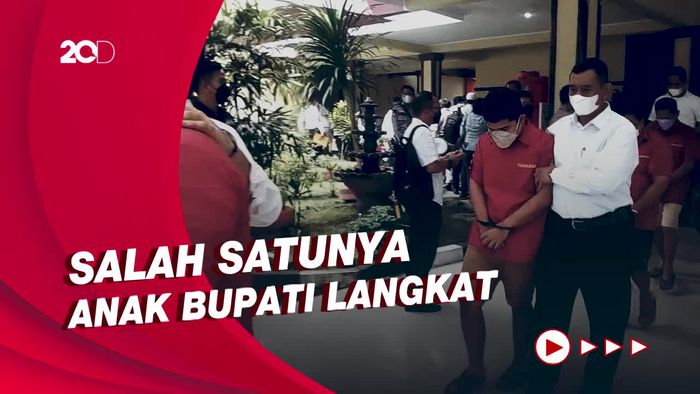 Tampang 8 Tersangka Kasus Kerangkeng Manusia Bupati Langkat
