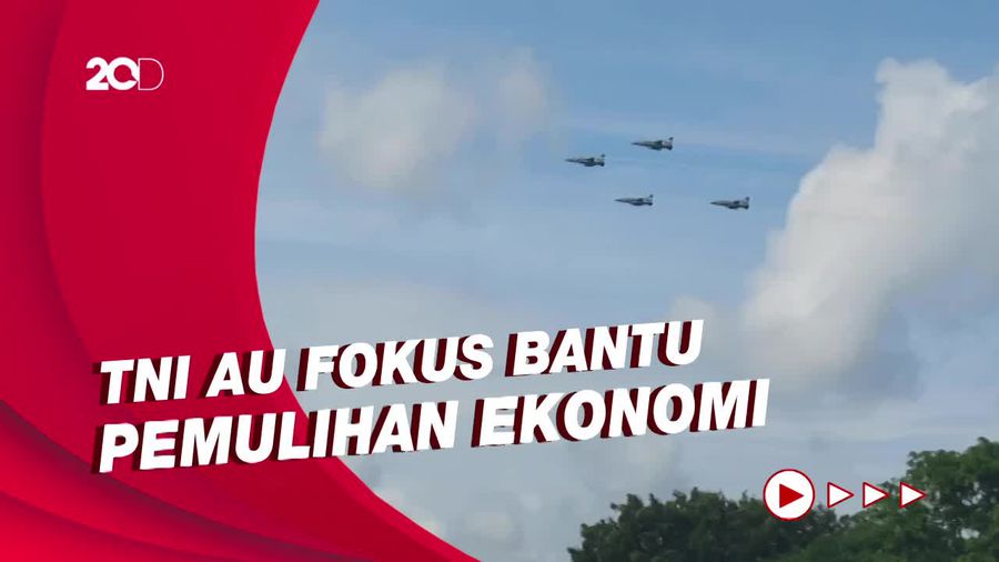 Momen Parade Pesawat Tempur Warnai HUT TNI AU di Yogya