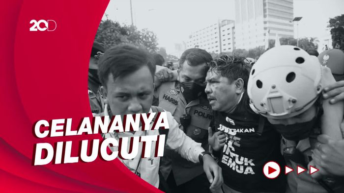 Ade Armando Babak Belur di Tengah Demo 11 April