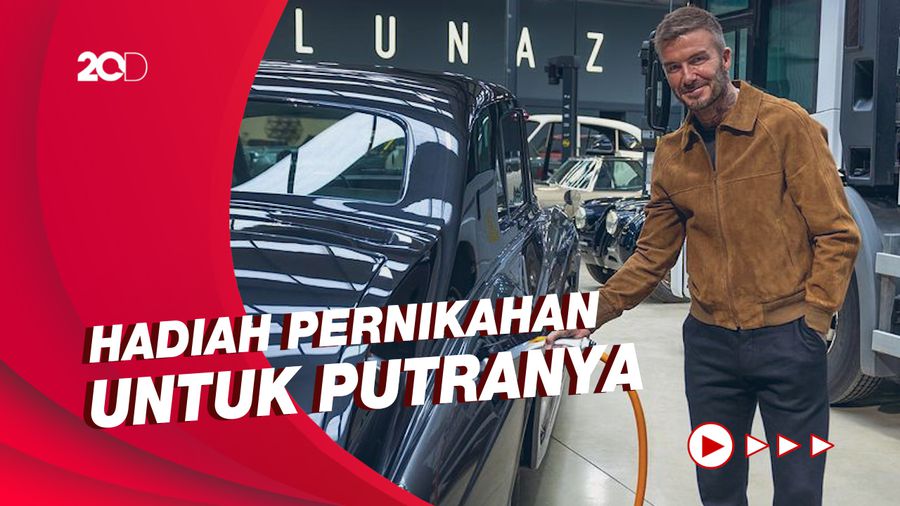 David Beckham Beri Hadiah Mobil Rp 7 Miliar untuk Brooklyn Beckham