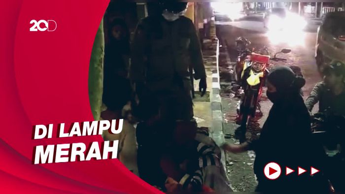 Aksi Kejar-kejaran Saat Satpol PP Tertibkan Anak Jalanan di Parepare