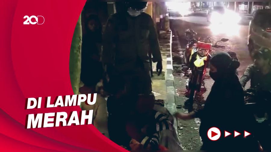 Aksi Kejar-kejaran Saat Satpol PP Tertibkan Anak Jalanan di Parepare