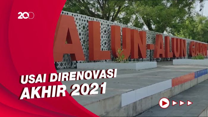 Ngabuburit Murmer Ala Warga di Alun-alun Garut