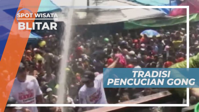 Tradisi Mencuci Gong Suci, Air Sisa Cucian Dipercaya Berkhasiat, Blitar