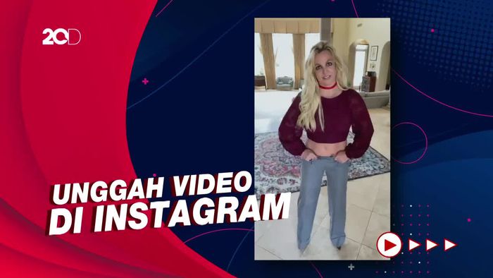 Britney Spears Pamer Perut Usai Umumkan Kehamilan