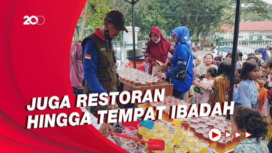 Komunitas di Rangkasbitung Meriahkan Ramadan dengan Berbagi Takjil