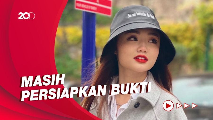 Vanessa Khong dan Ayahnya Ajukan Penundaan Pemeriksaan