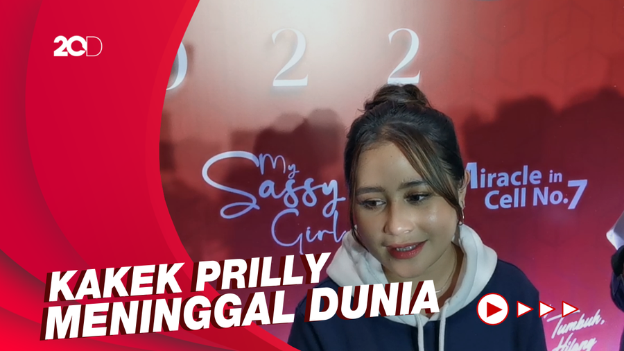 Yang Membuat Prilly Latuconsina Tetap Tegar Meski dalam Suasana Duka