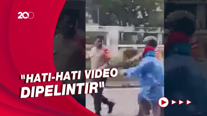 Viral Emak-emak Ngaku Ditendang Kemaluannya saat Demo, Ini Kata Polisi 