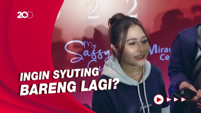 Bertemu Aliando di Acara Film, Prilly: Nggak Ada Momen Gimana-gimana