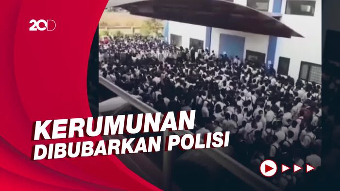 Pelamar Rekrutmen Lion Air di Tangerang Membeludak Hingga Banjiri Jalan