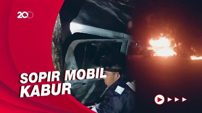Mobil Tabrak Rumah Picu Kebakaran di Samarinda, Satu Keluarga Tewas