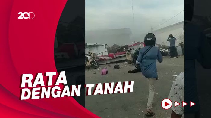 Minimarket di Banjar Kalsel Ambruk